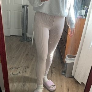 Like new! Loft lilac checkered skinny pants 👖